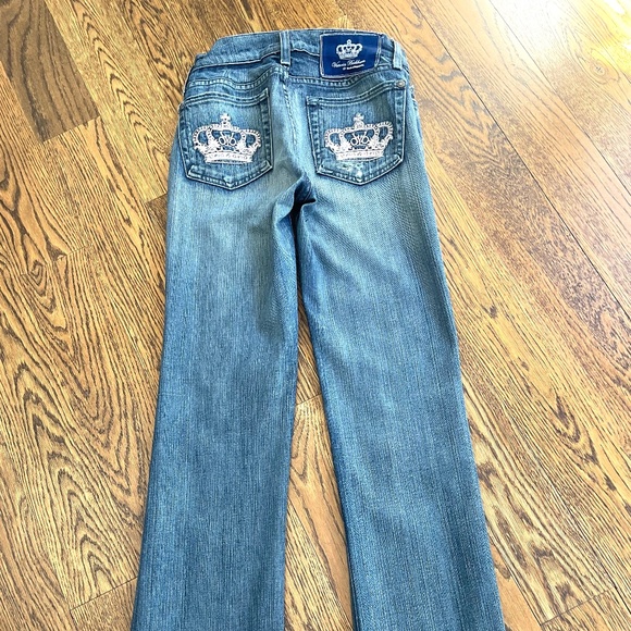 Victoria Beckham for Rock & Republic Jeans with Swarovski Crystal Crown - Picture 3 of 9